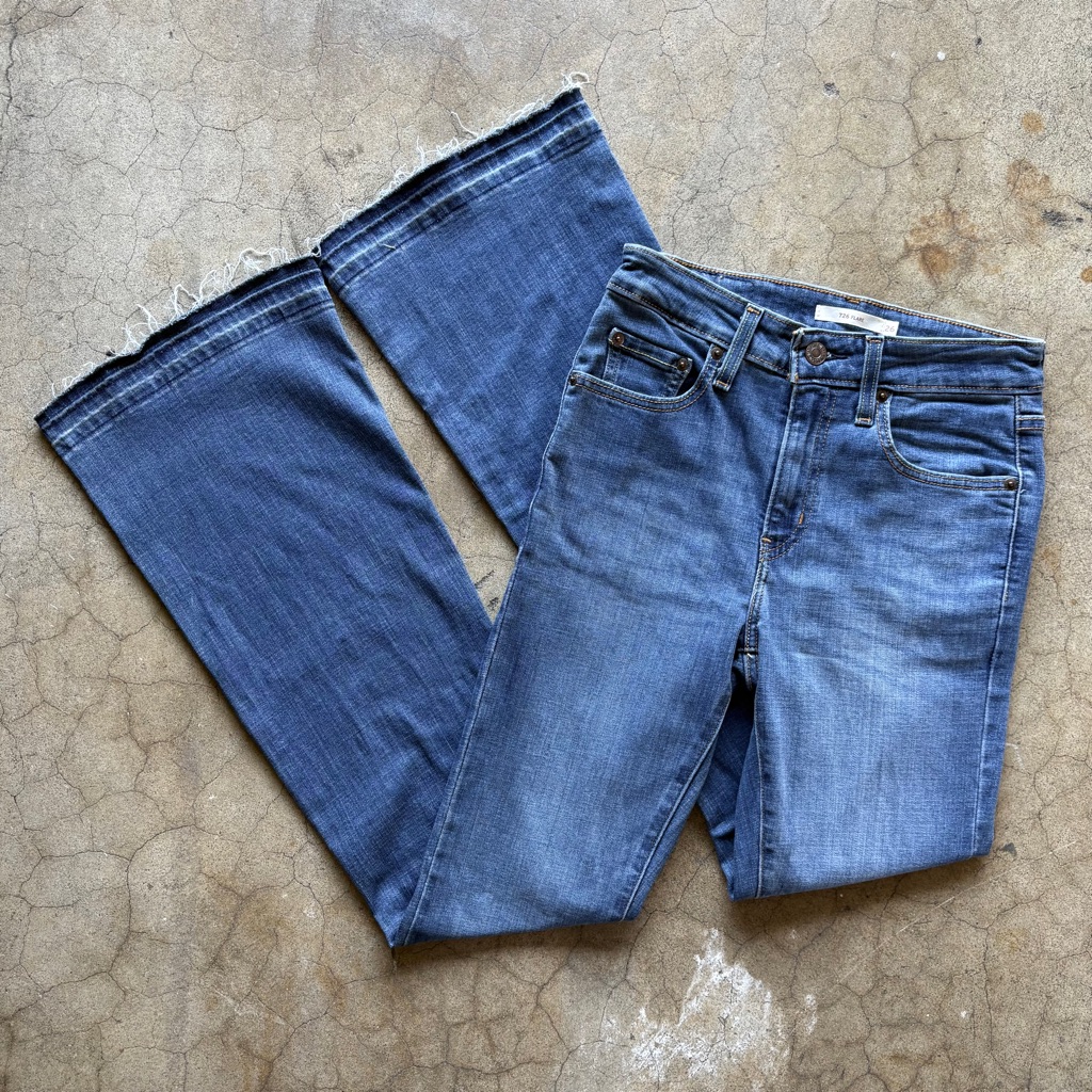 Levis 726 Flared Denim Jeans